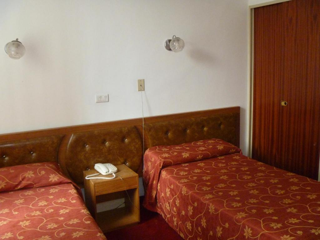 Hotel Turista Buenos Aires Zimmer foto